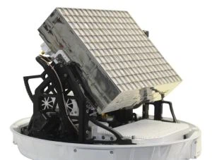 0,3 m-es jármű-lemezes SOTM antenna